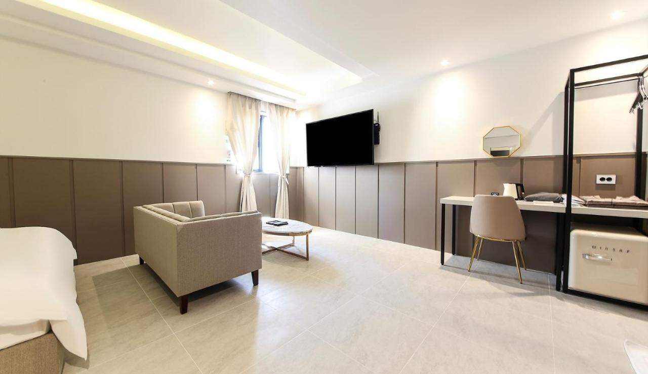 H Moment Hotel Songjeong Busan Exterior photo
