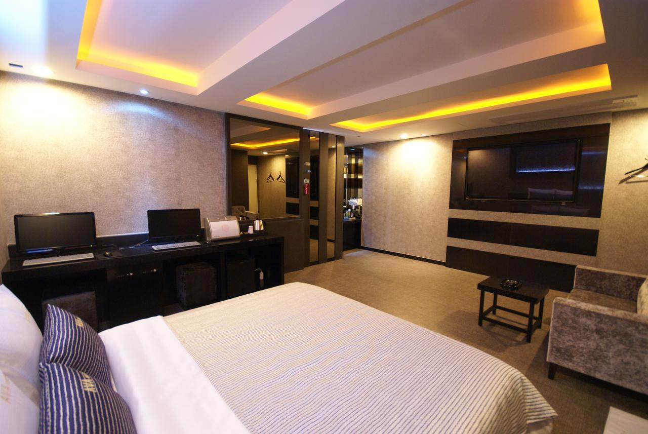 H Moment Hotel Songjeong Busan Exterior photo